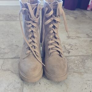Chic Tan Lace-Up Combat Boots
